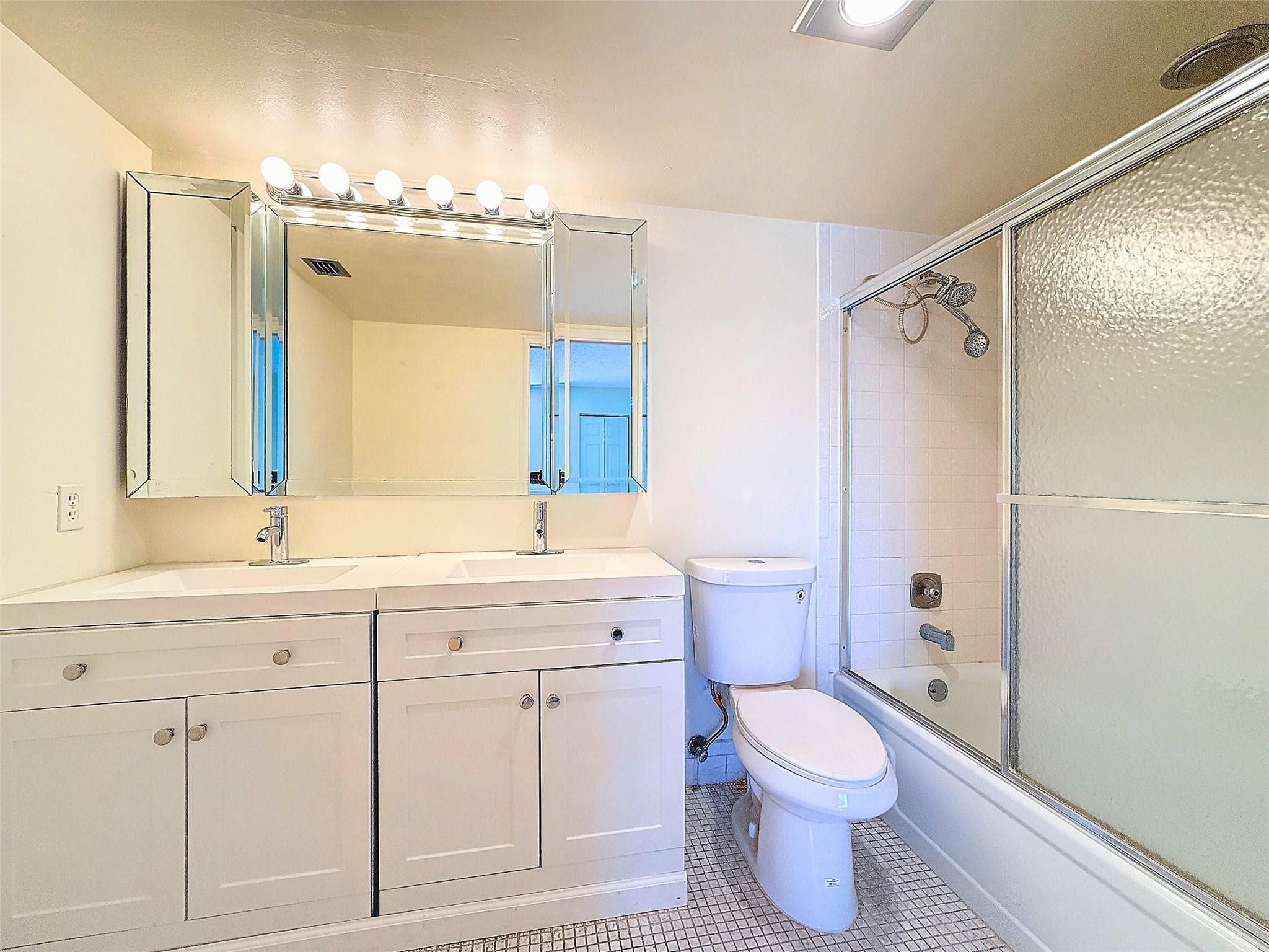 3102 Portofino Point J3
