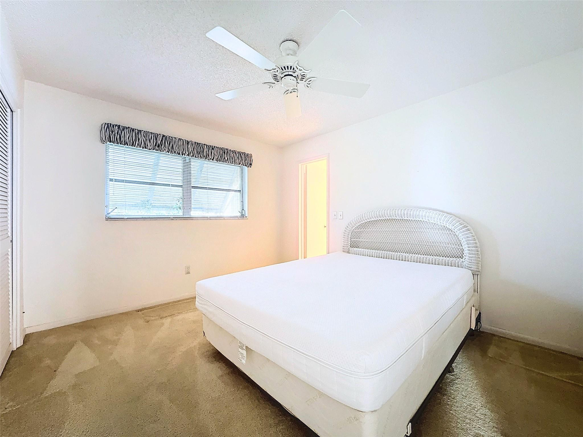 2880 NE 45th Street