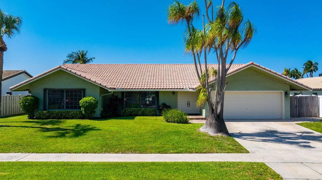 2751 NE 46th Street