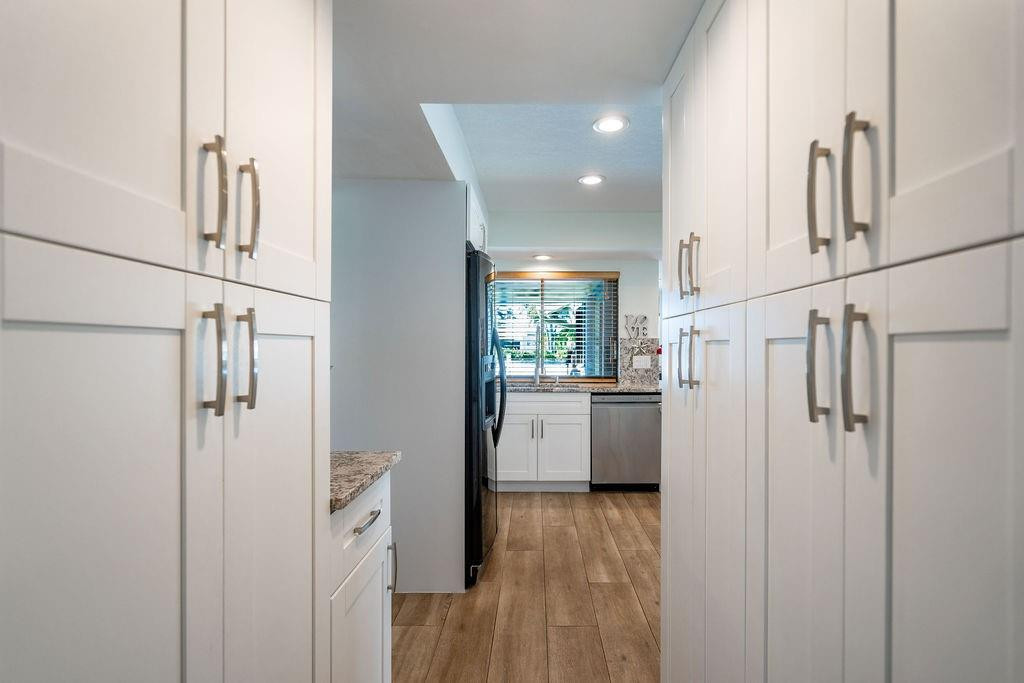 2751 NE 46th Street
