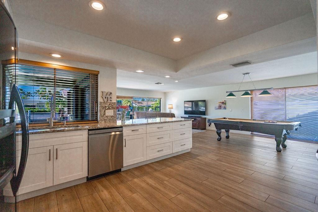 2751 NE 46th Street