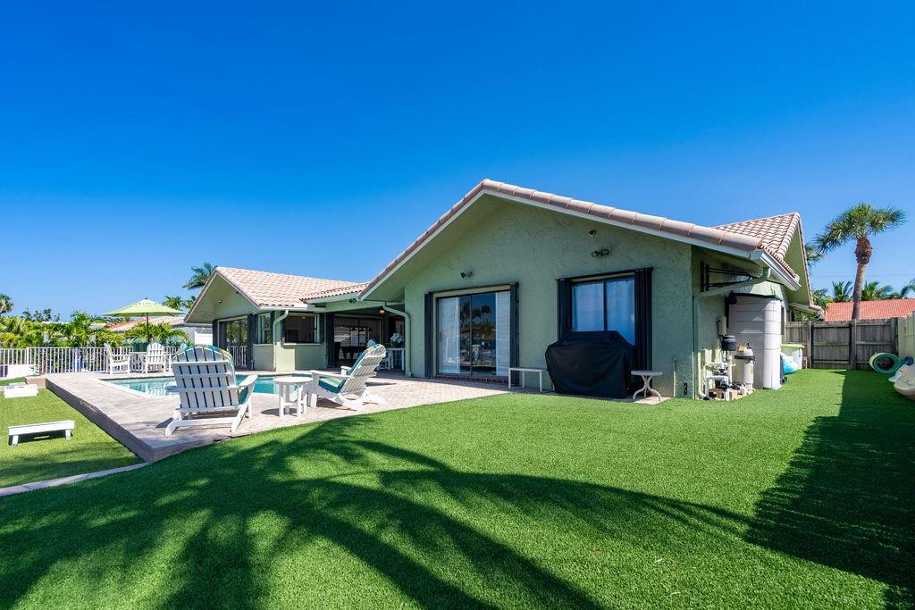 2751 NE 46th Street