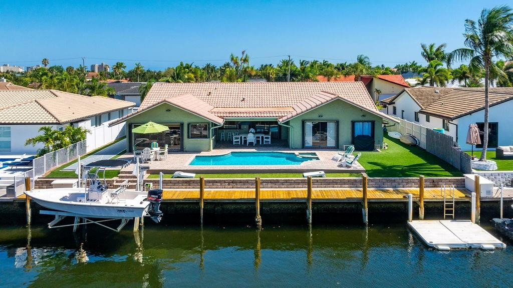 2751 NE 46th Street