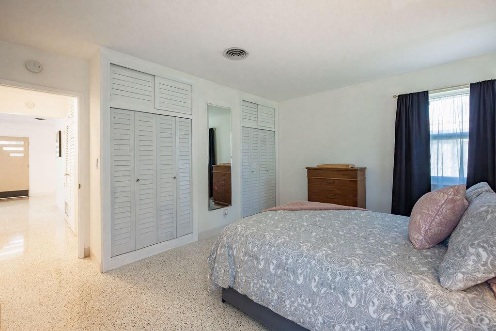 2021 NE 31st Court