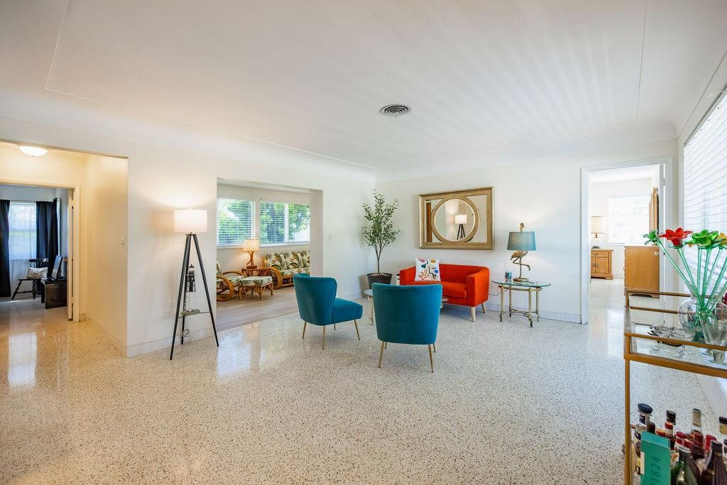 2021 NE 31st Court
