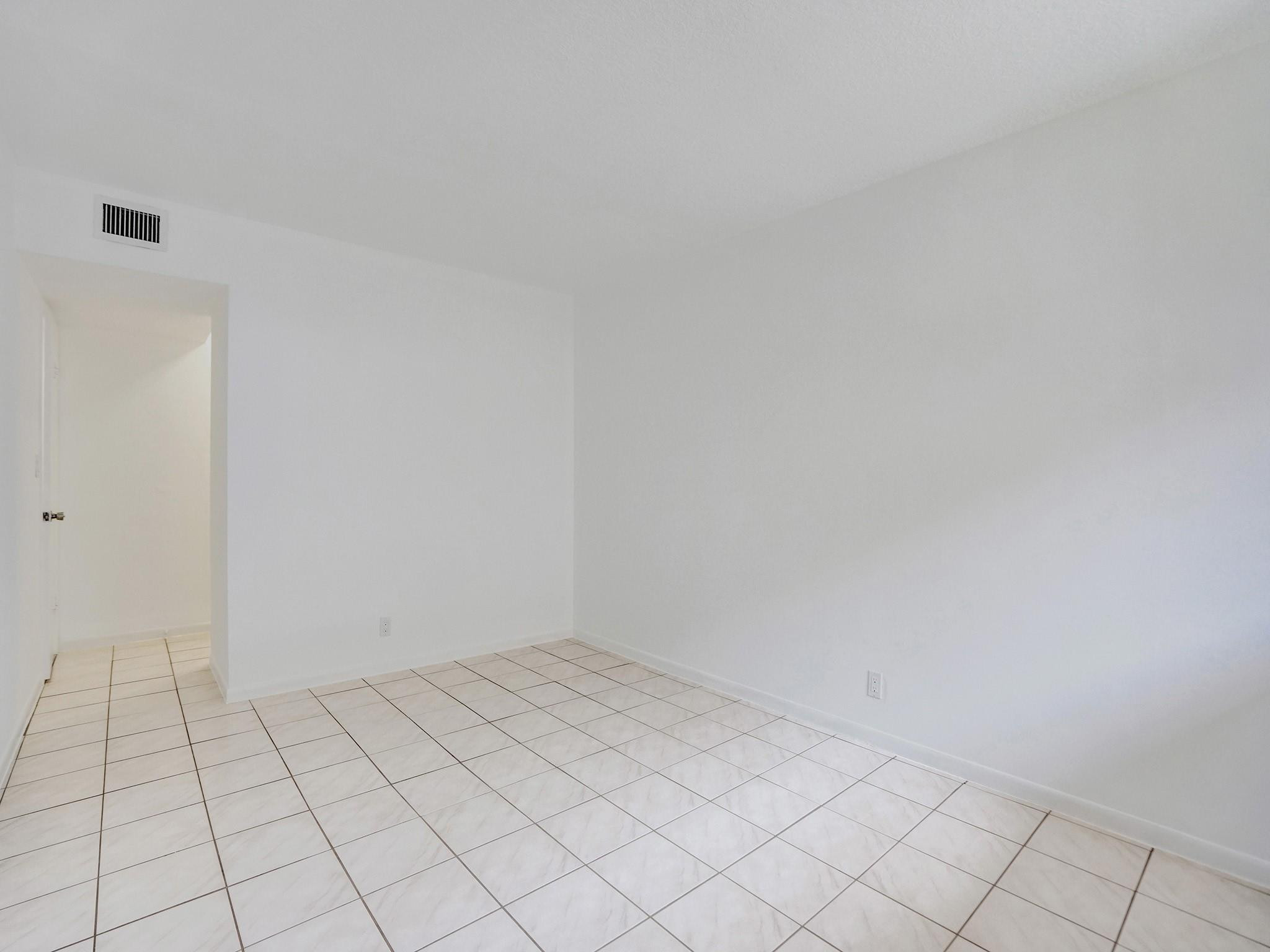 2750 NE 28th Court 4N