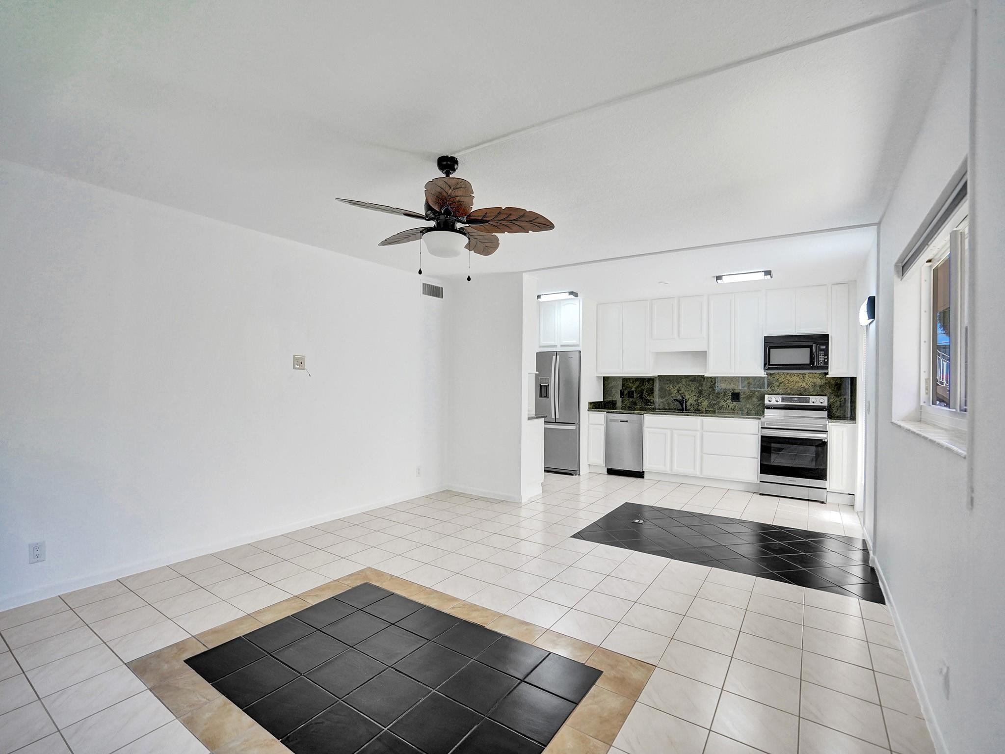 2750 NE 28th Court 4N