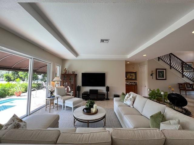3900 NE 25th Avenue