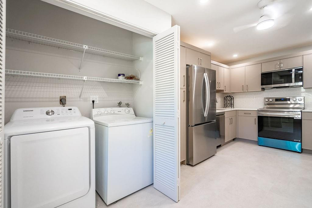 3175 NE 48th Court 105