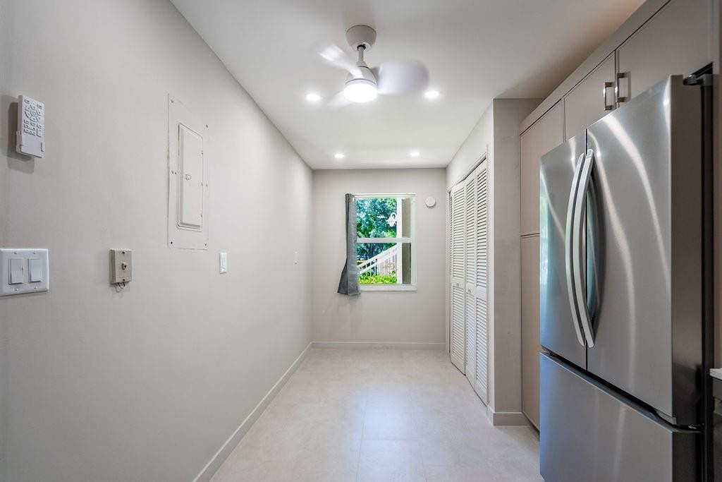 3175 NE 48th Court 105