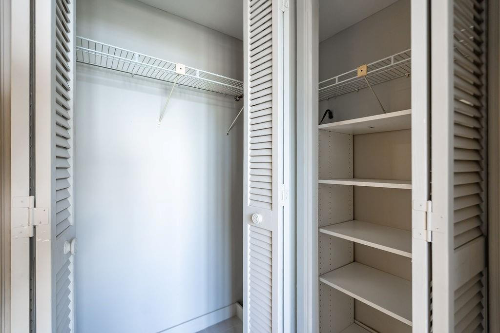 3175 NE 48th Court 105