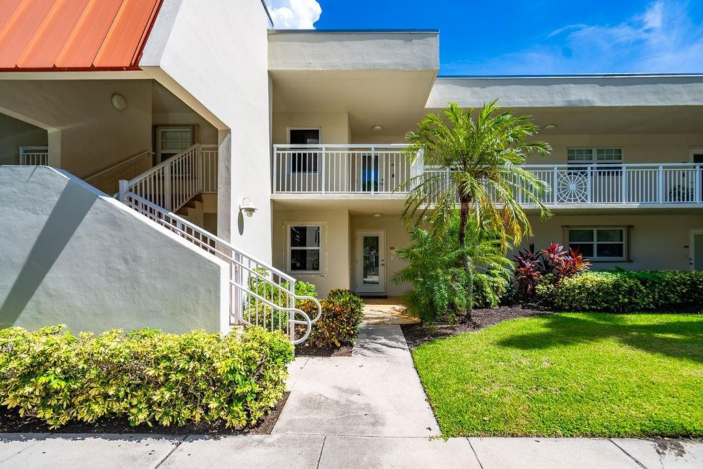 3175 NE 48th Court 105