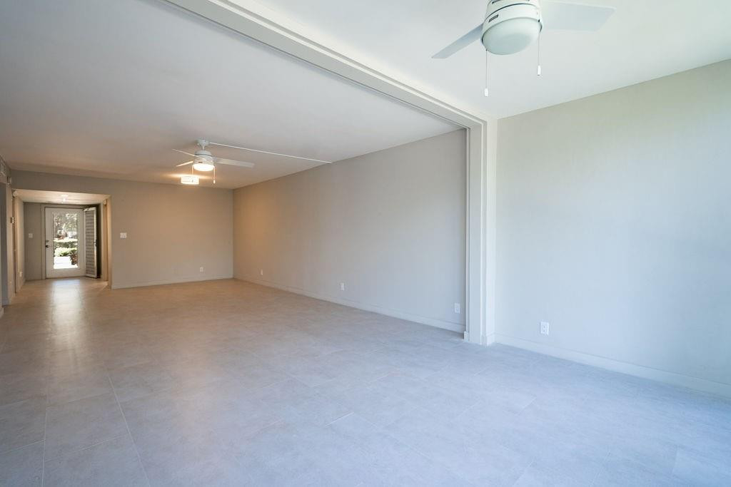 3175 NE 48th Court 105