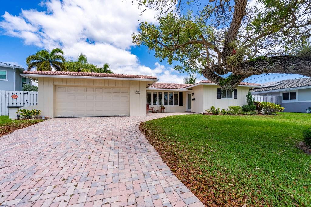 571 SE 12th Street