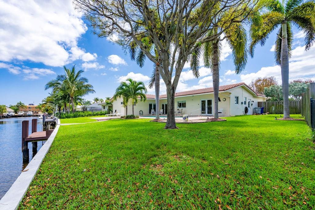 571 SE 12th Street