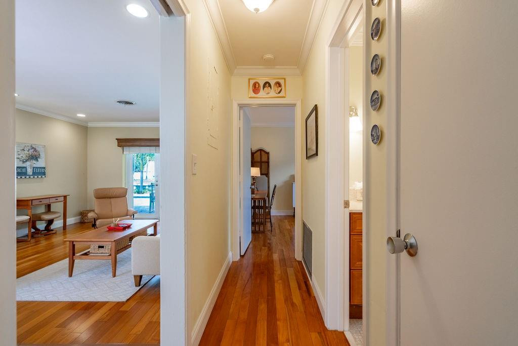 571 SE 12th Street