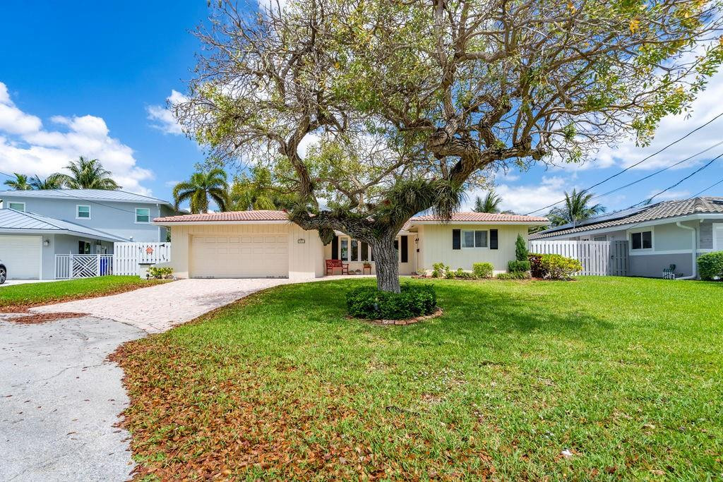 571 SE 12th Street