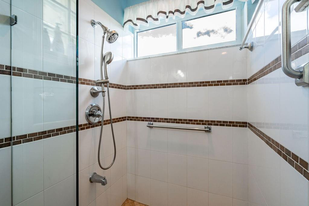 571 SE 12th Street