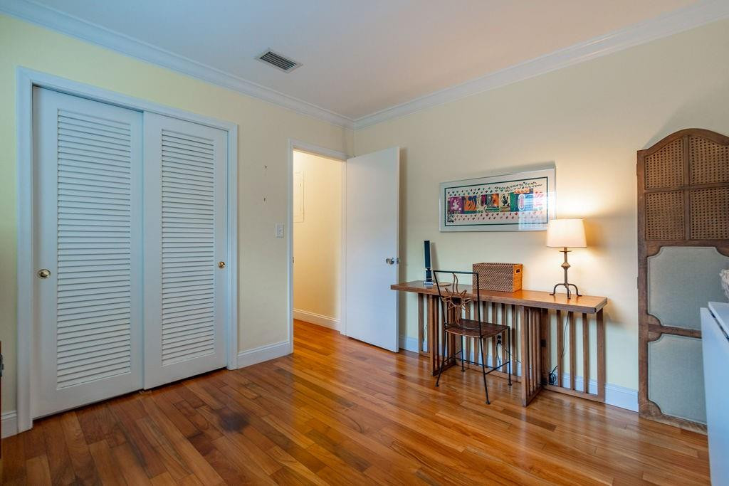 571 SE 12th Street
