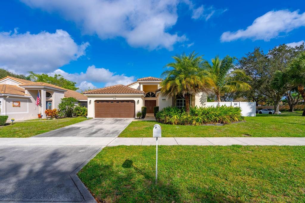 3955 Sabal Lakes Road