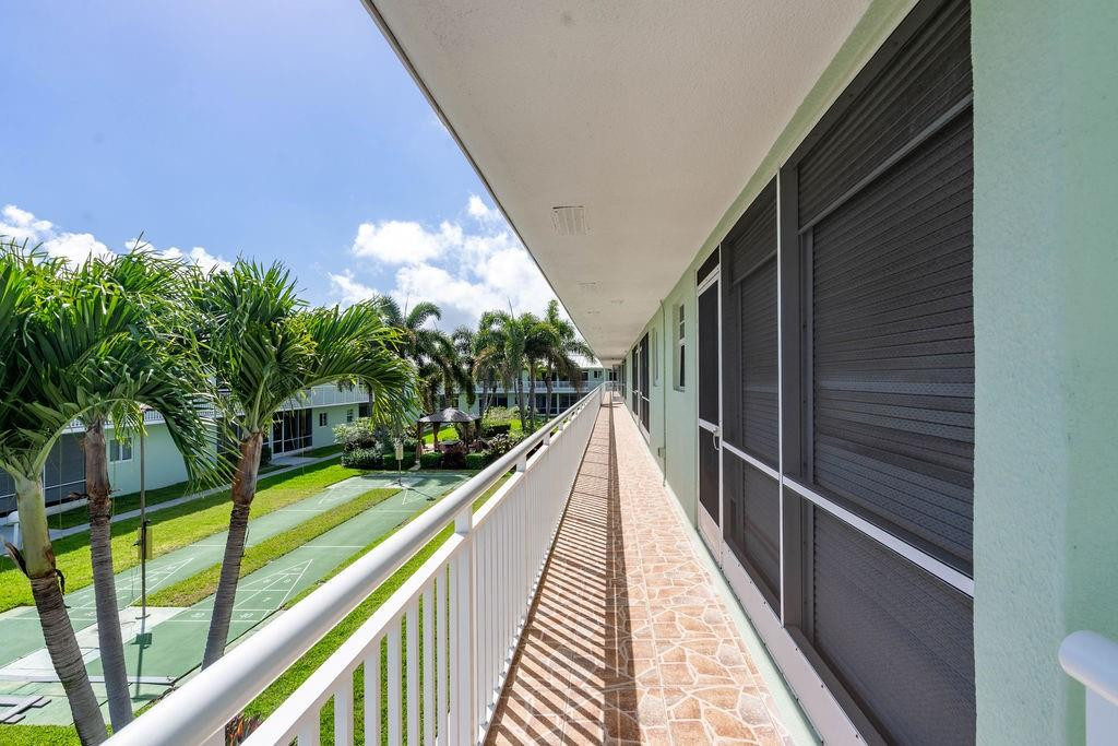 2100 NE 38th Street 229