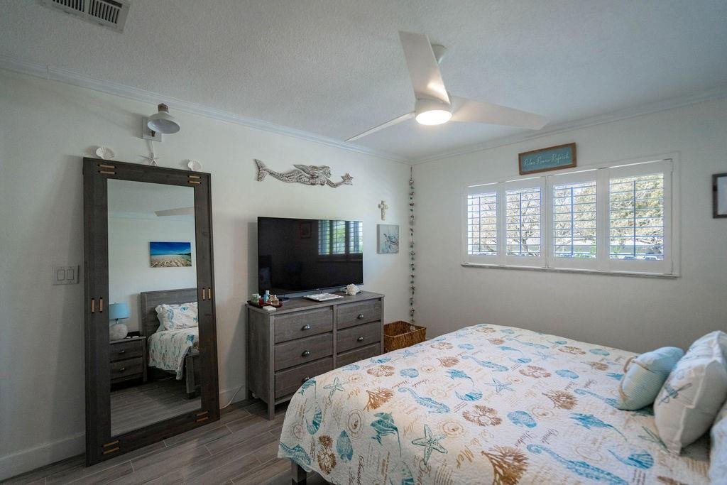 2100 NE 38th Street 229