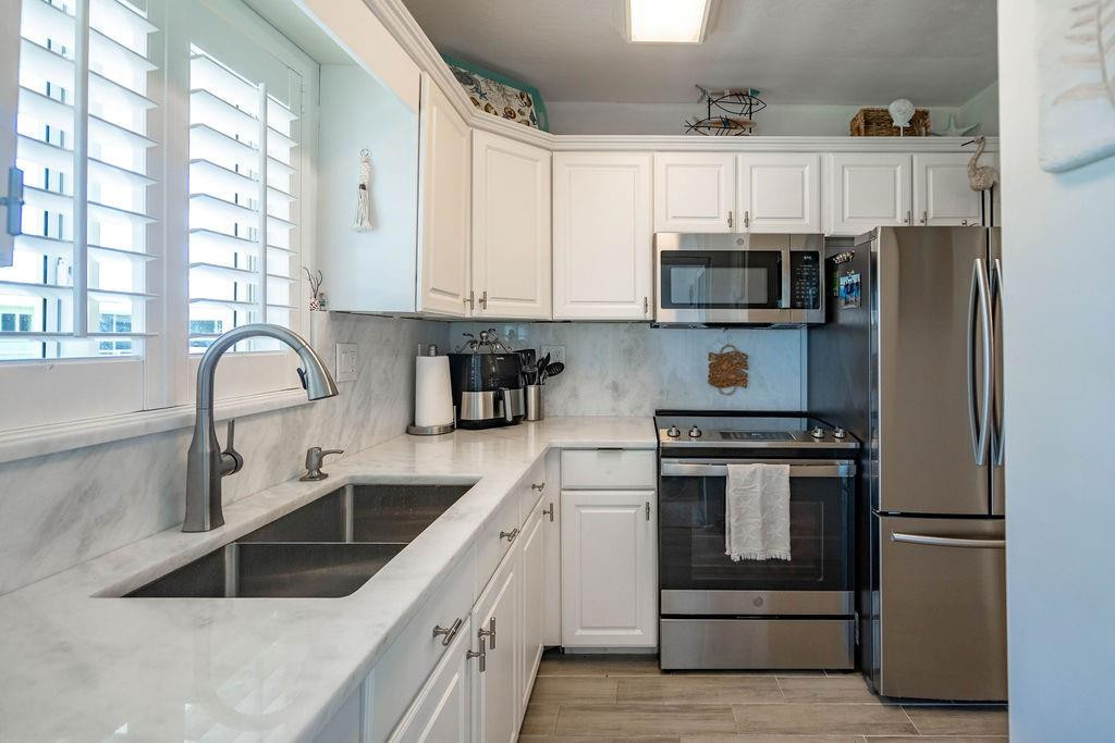 2100 NE 38th Street 229