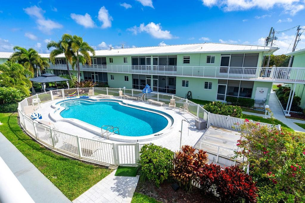2100 NE 38th Street 229