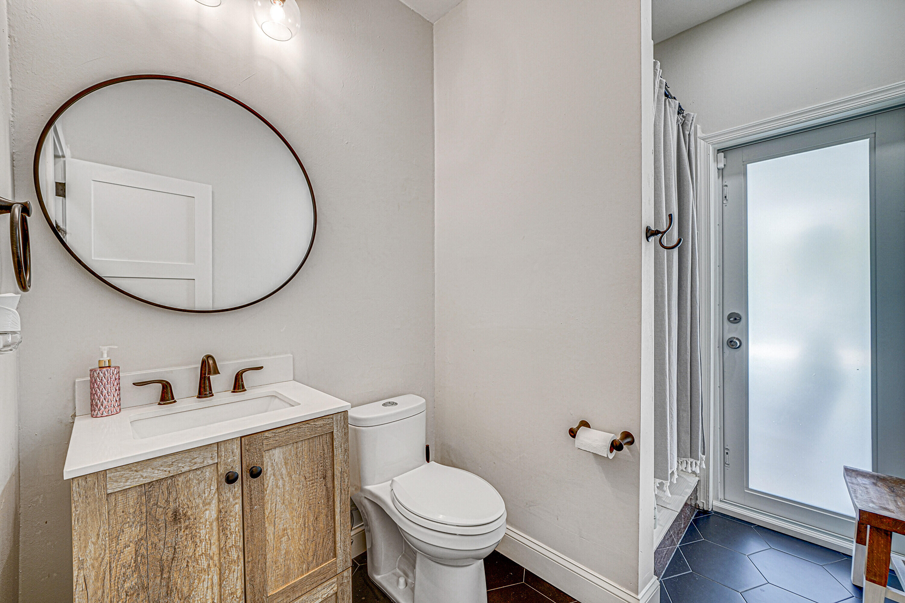 2601 NW 28th Terrace