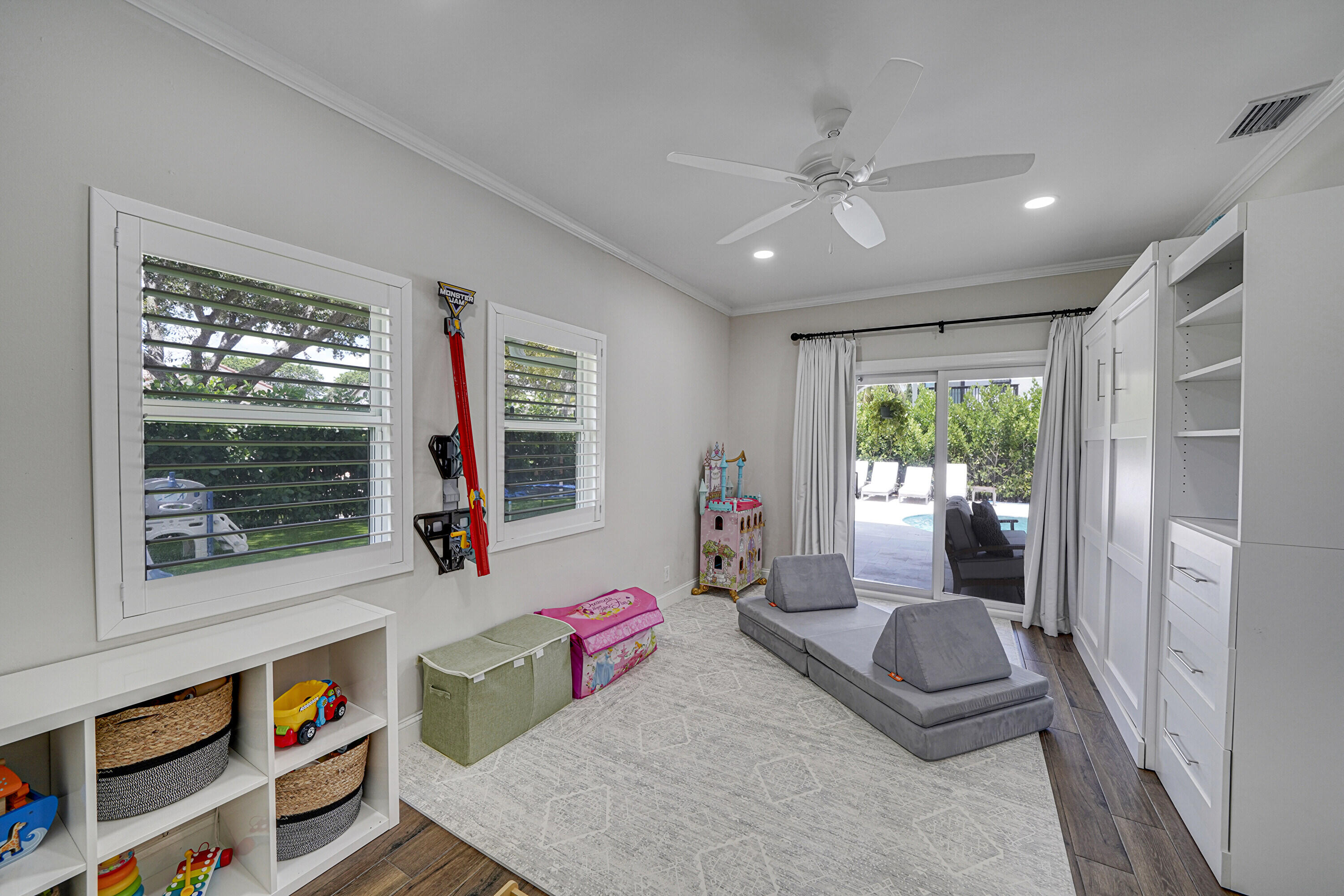 2601 NW 28th Terrace