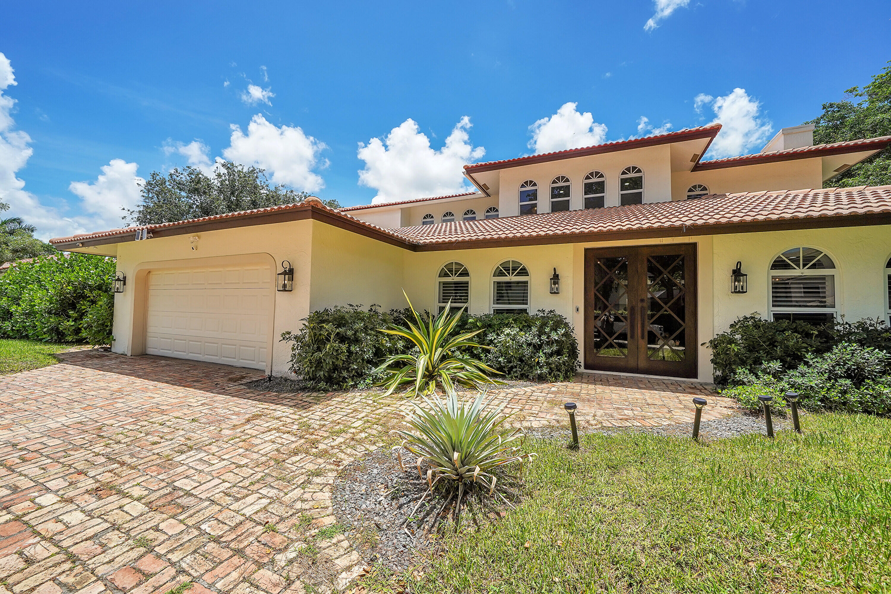 2601 NW 28th Terrace