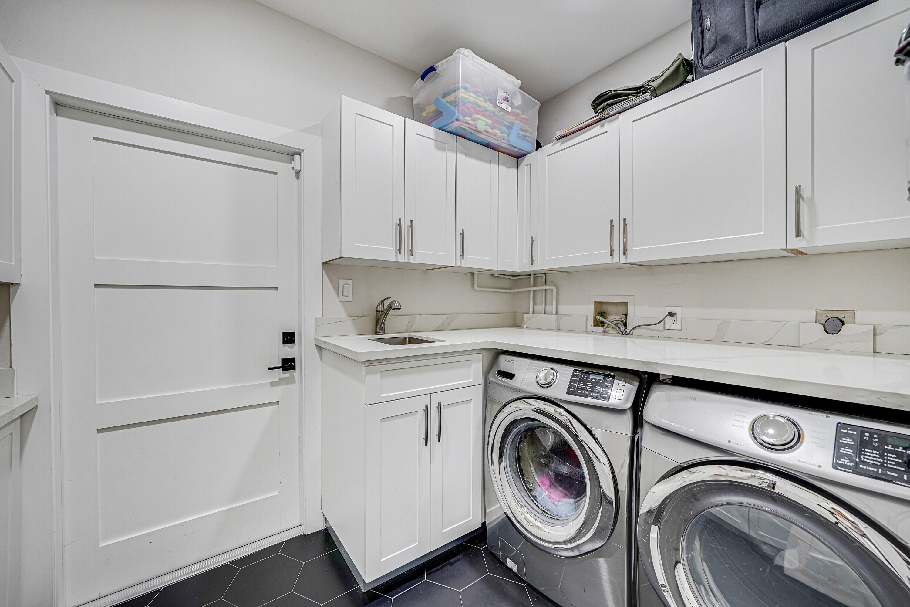 2601 NW 28th Terrace