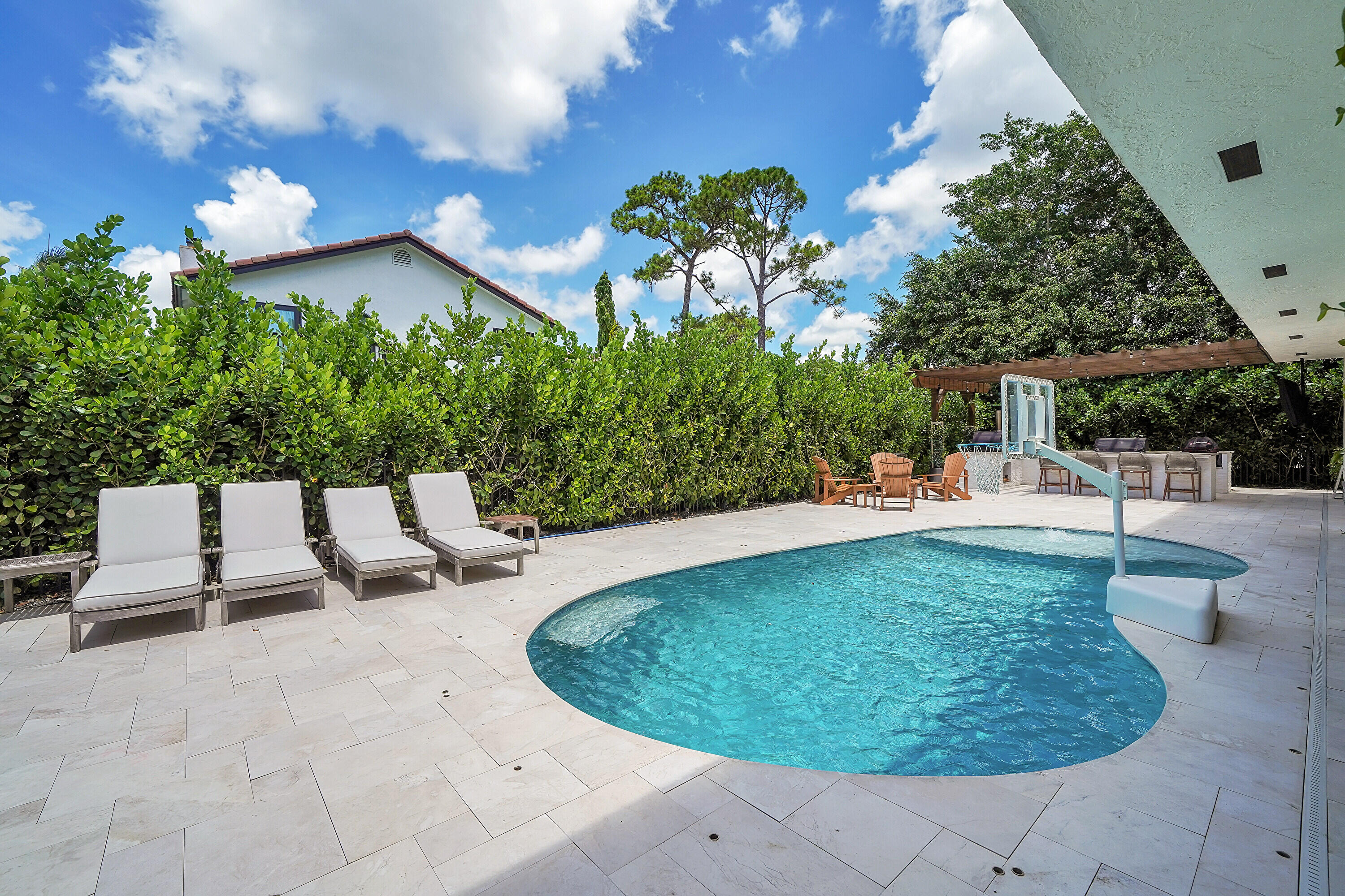 2601 NW 28th Terrace