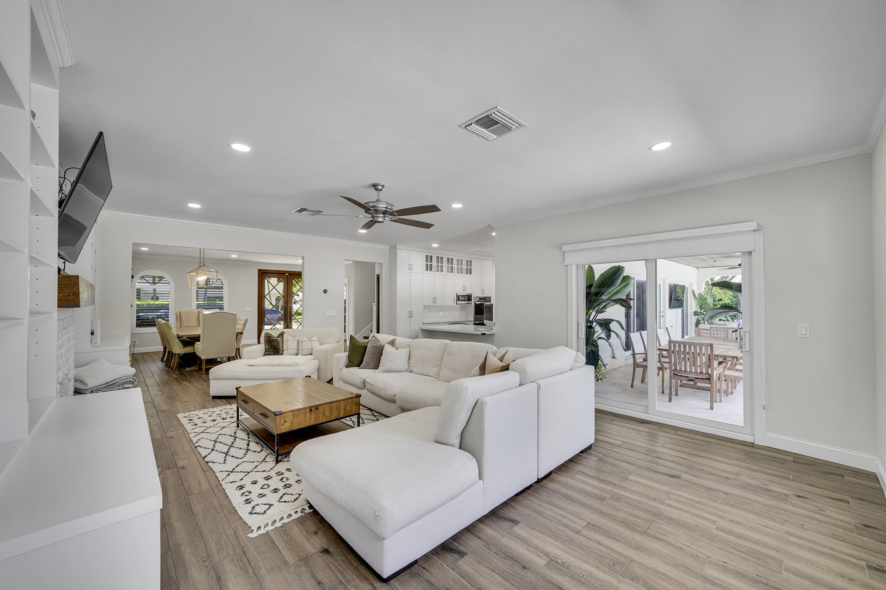 2601 NW 28th Terrace