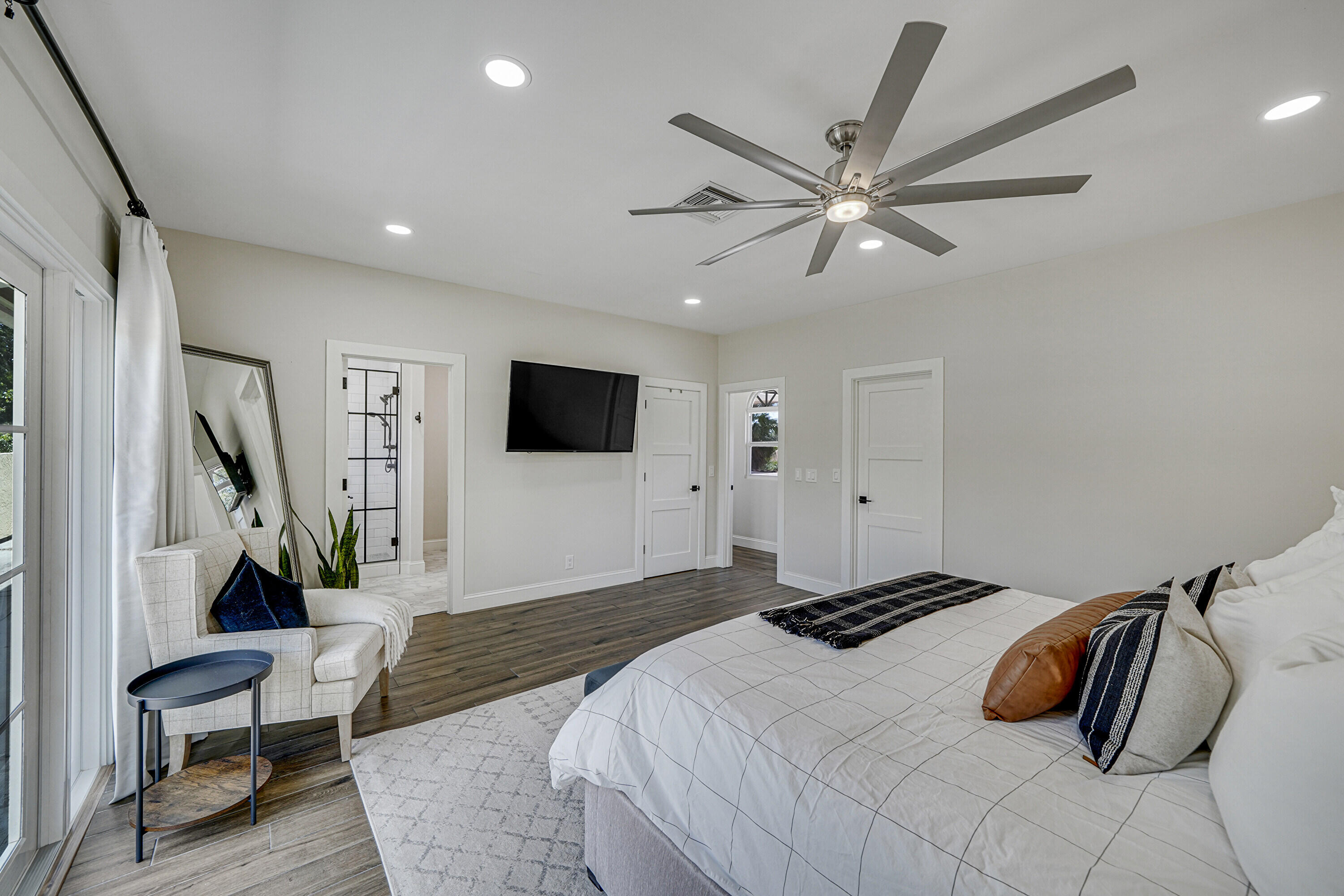 2601 NW 28th Terrace