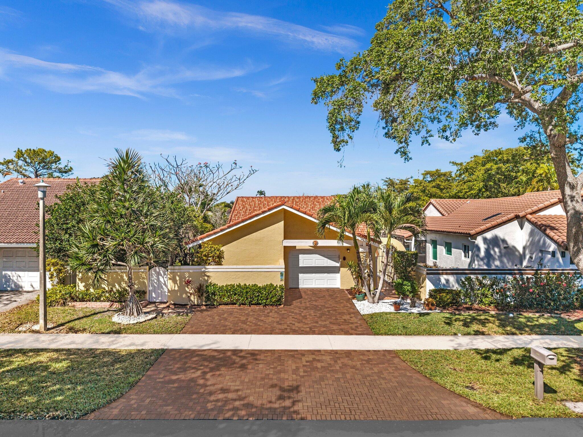 1590 NW 22 Avenue