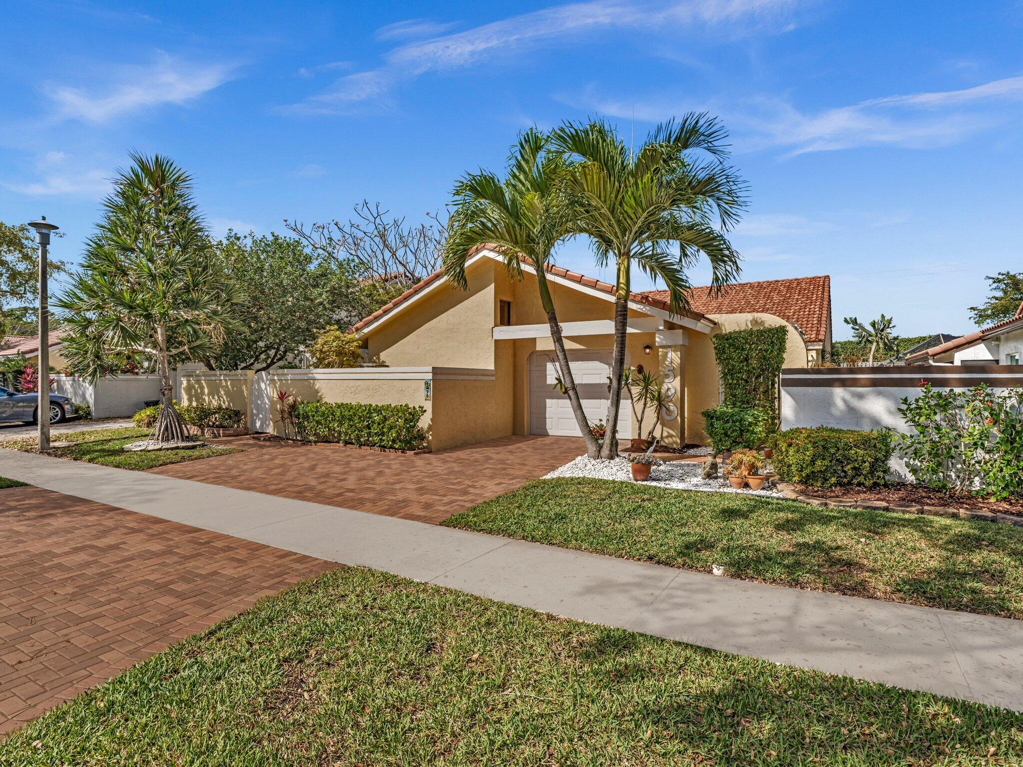 1590 NW 22 Avenue