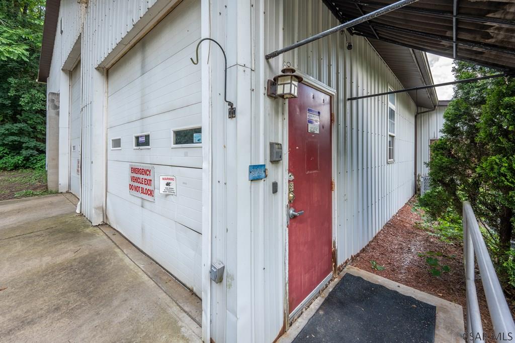 301 Salt Street