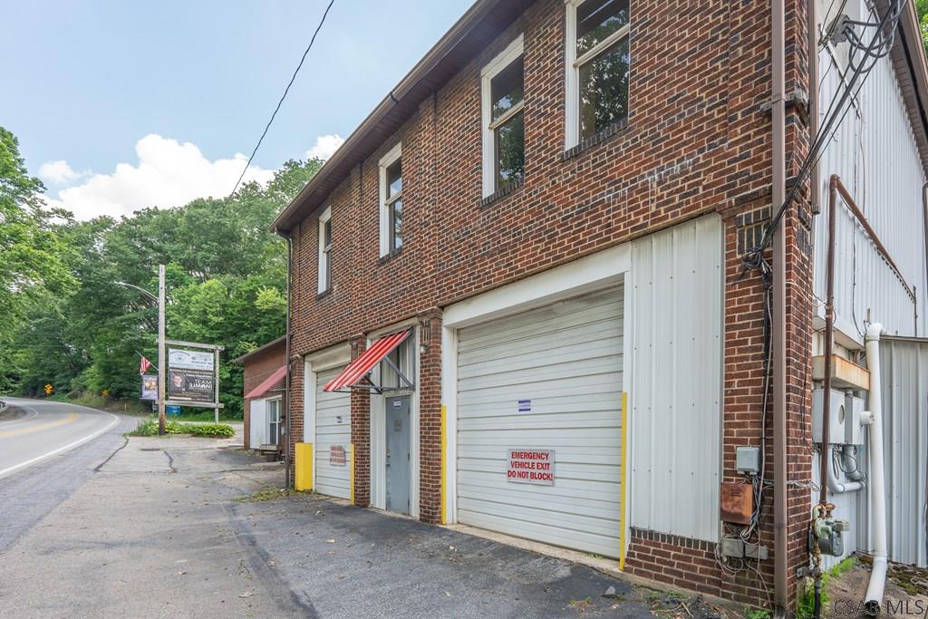 301 Salt Street