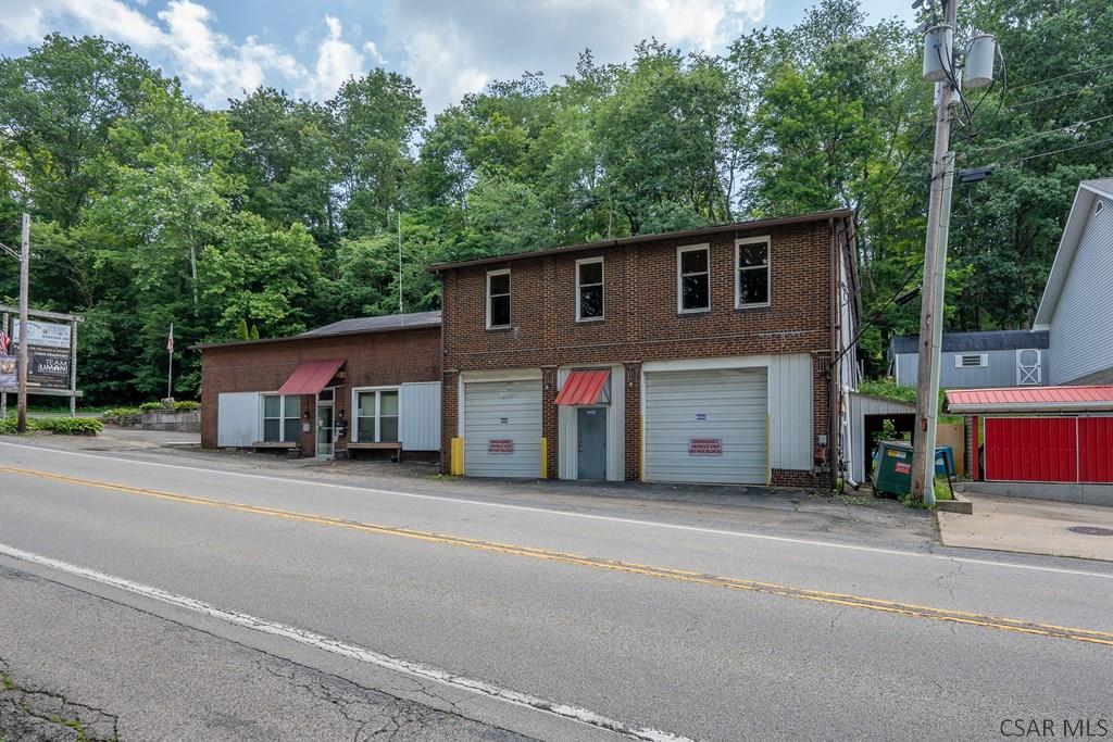 301 Salt Street