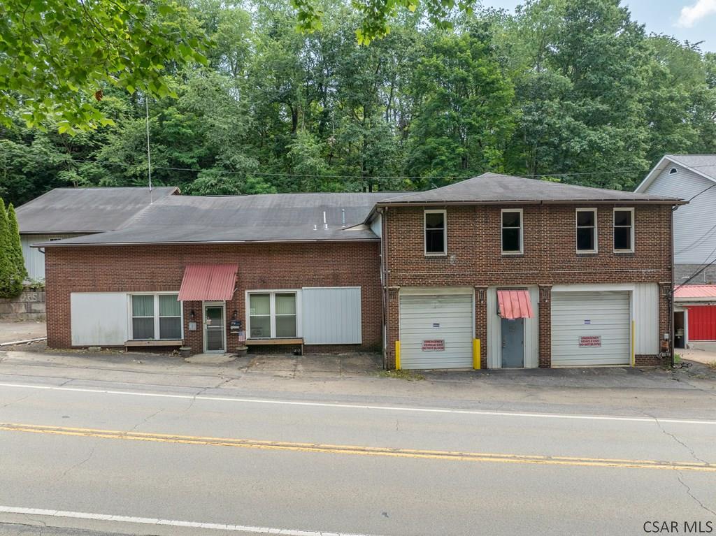 301 Salt Street