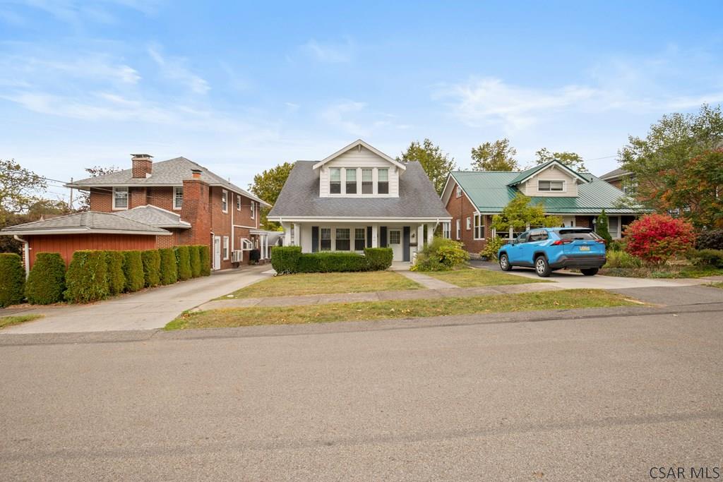 637 Penn Avenue