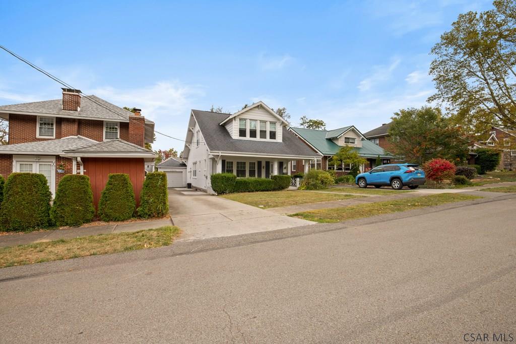 637 Penn Avenue
