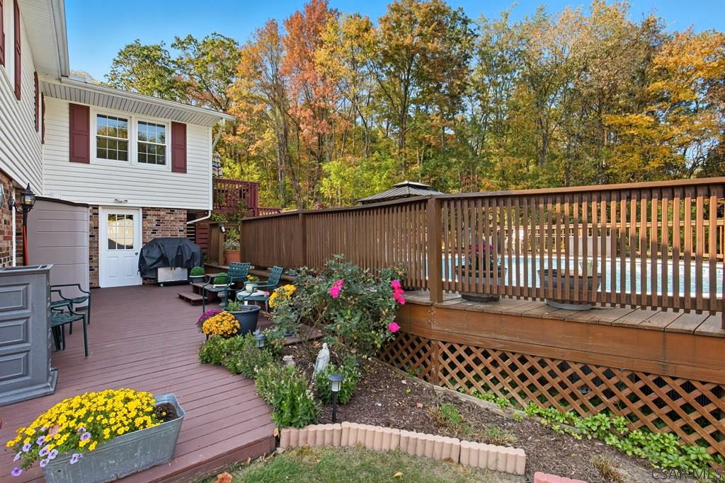 102 Shenkelview Drive