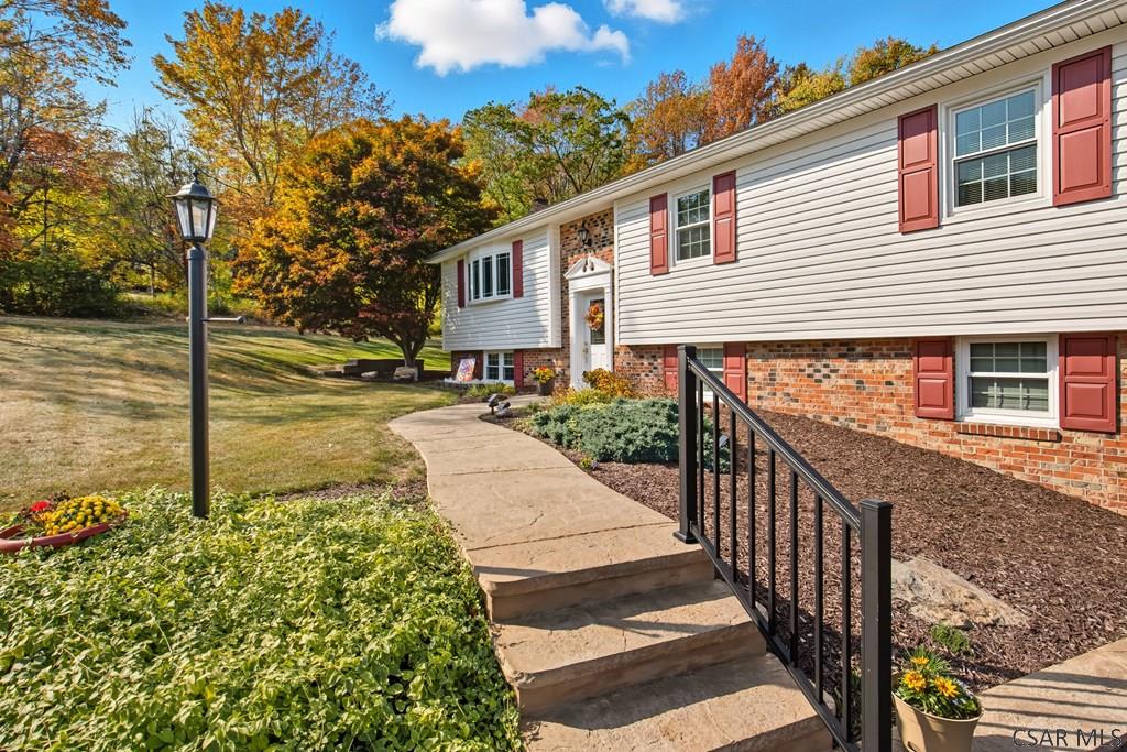 102 Shenkelview Drive
