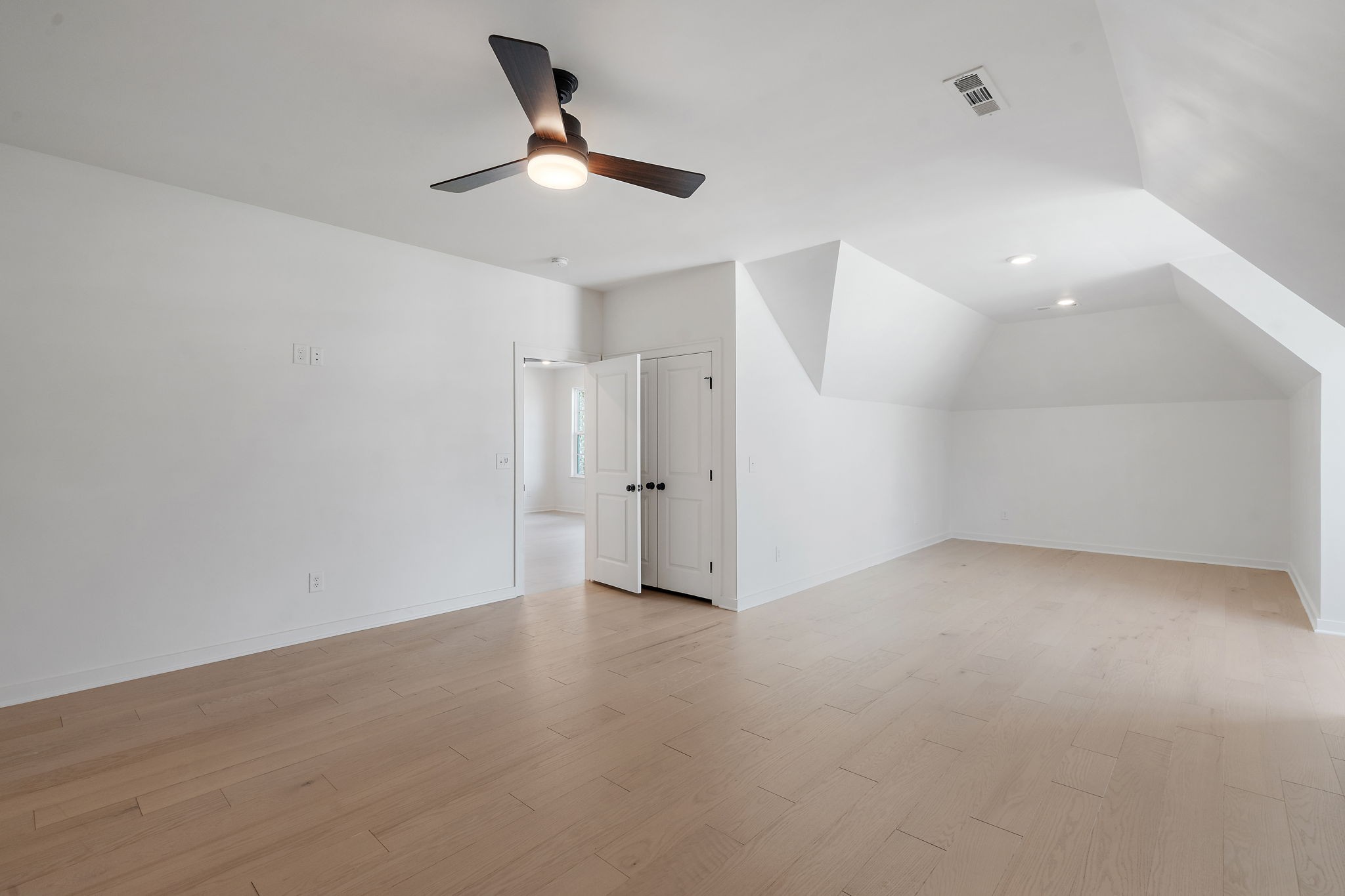 6529 Kelleys Place