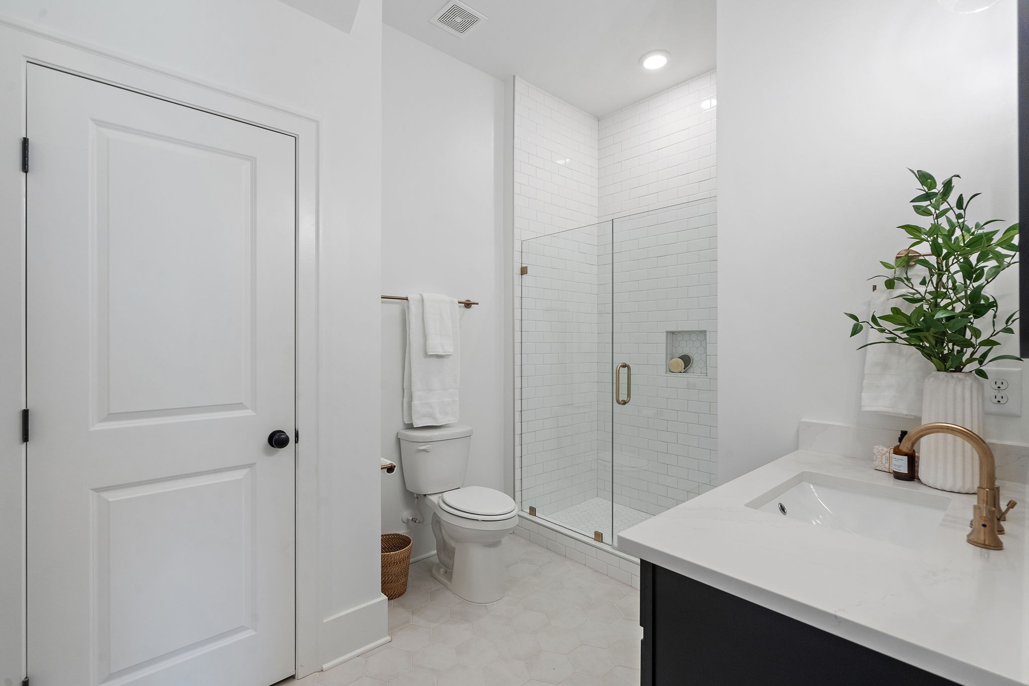 6529 Kelleys Place