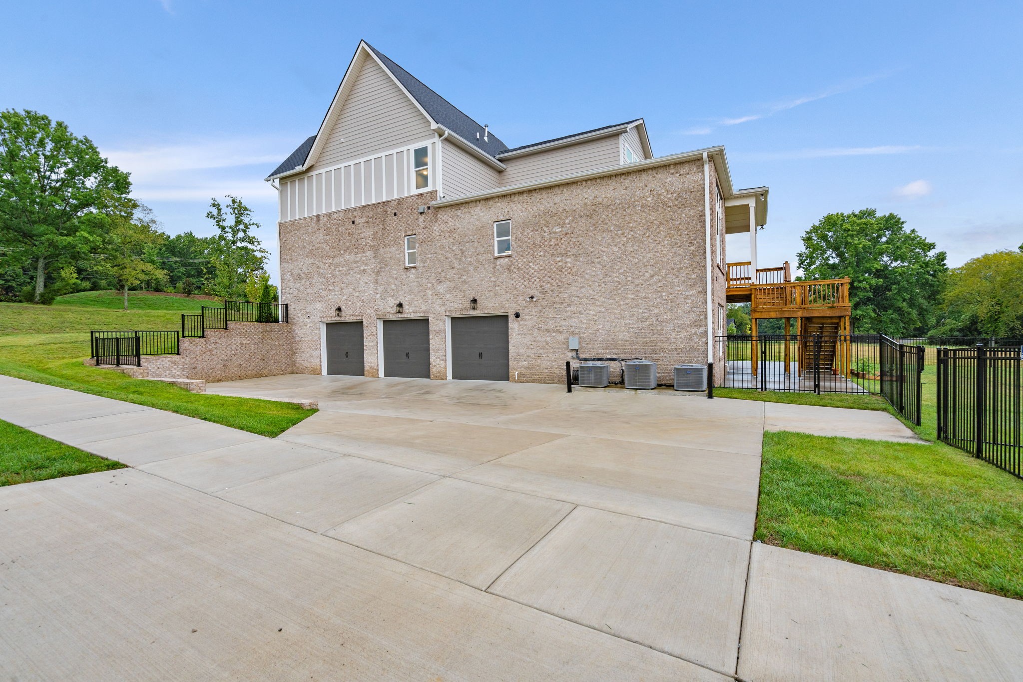 6401 Paisley Ct