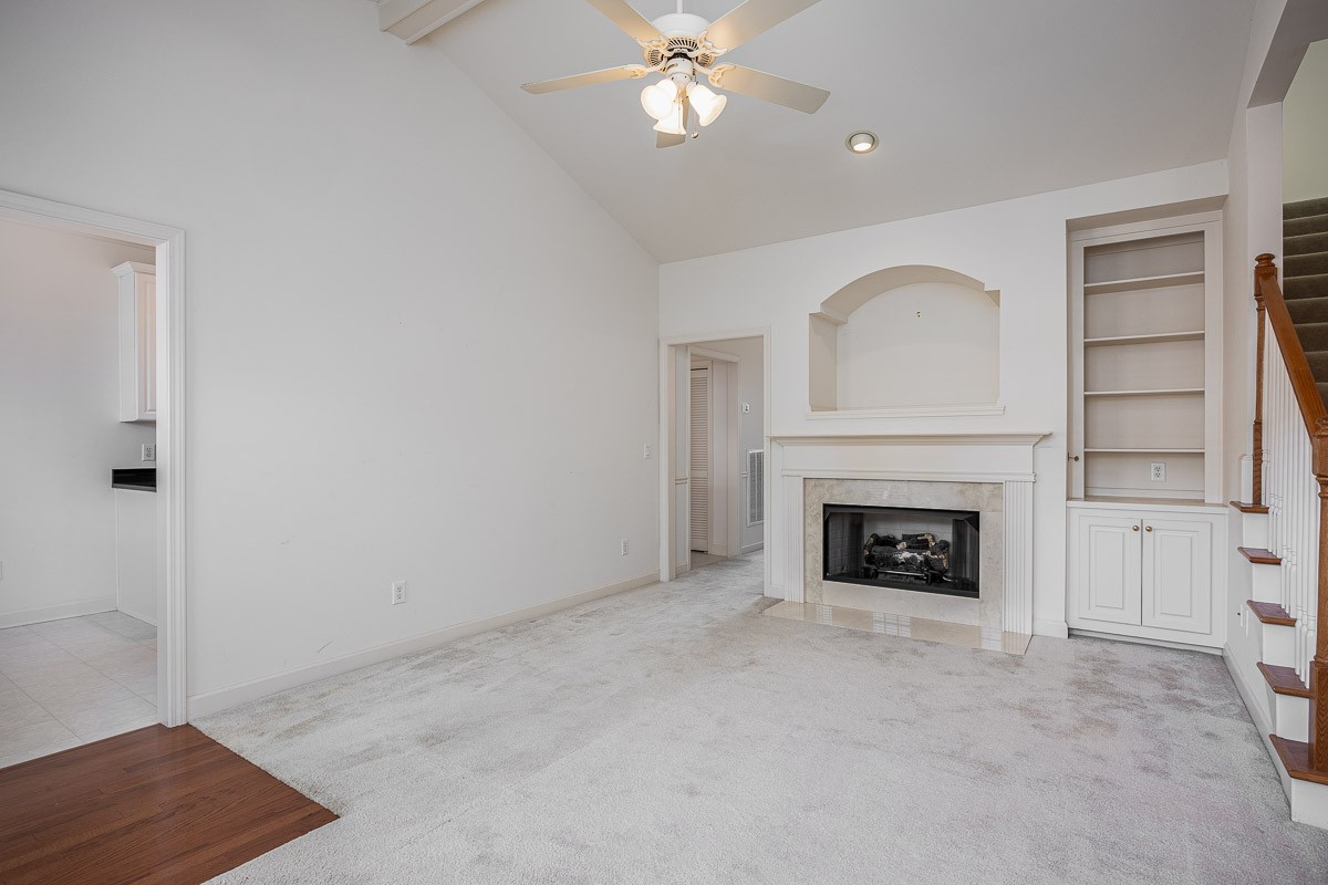 7094 Sunrise Cir