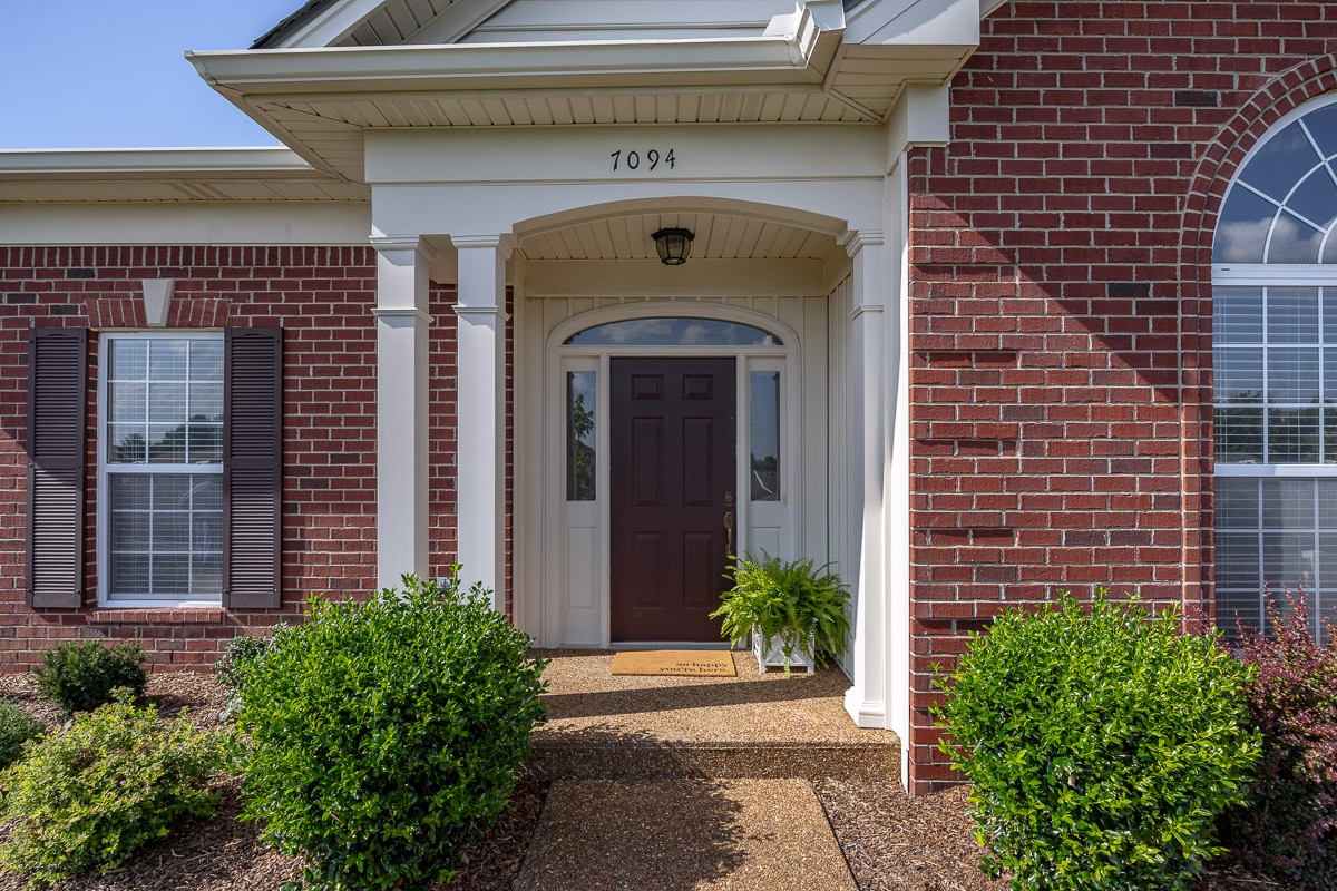 7094 Sunrise Cir